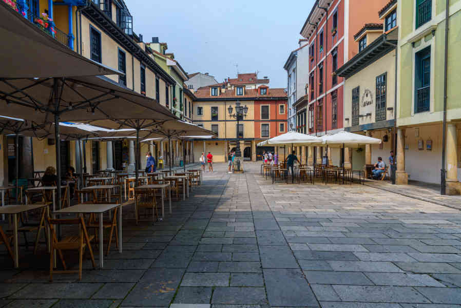 Oviedo 030 - plaza Del Fontan.jpg